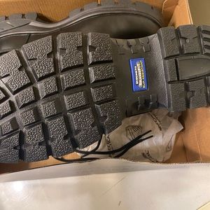 Skechers Tactical steel toe boots…BRAND NEW STILL IN THE BOX